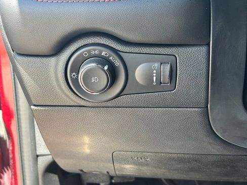 Used 2021 Dodge Durango R/T w/ Blacktop Package AWD/4WD image 18