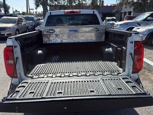 Used 2018 Chevrolet Colorado W/T image 10