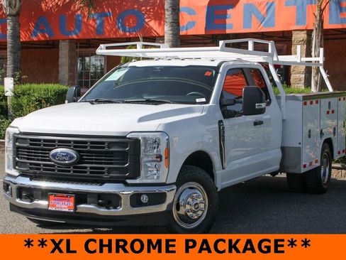 Used 2023 Ford F350 XL w/ XL Chrome Package image 4