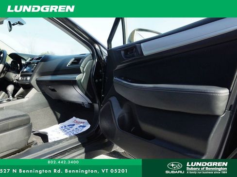 Used 2019 Subaru Outback 2.5i AWD/4WD image 8