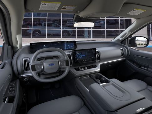 New 2026 Ford Expedition Active AWD/4WD image 9