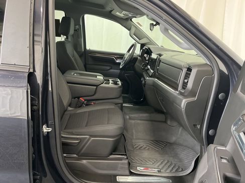Used 2023 Chevrolet Silverado 1500 LT AWD/4WD image 18
