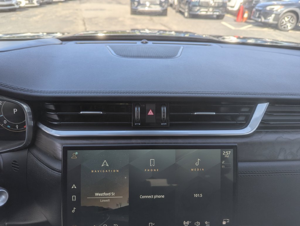 Used 2023 Jaguar F-PACE S AWD/4WD image 18