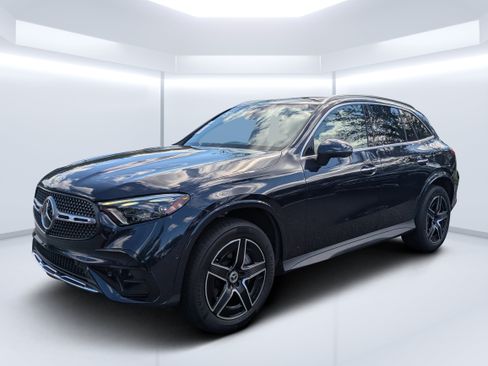 Used 2023 Mercedes-Benz GLC 300 4MATIC image 7