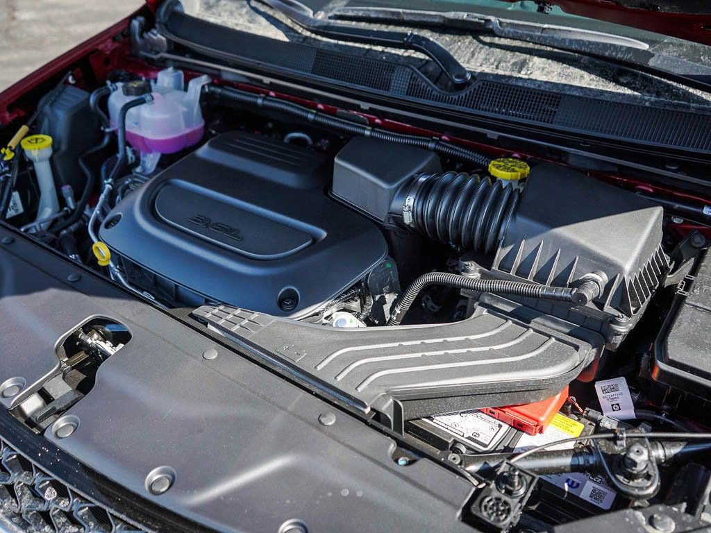 New 2026 Chrysler Pacifica Select AWD/4WD image 6