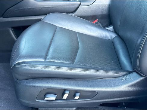 Used 2021 Cadillac XT6 Premium Luxury image 21