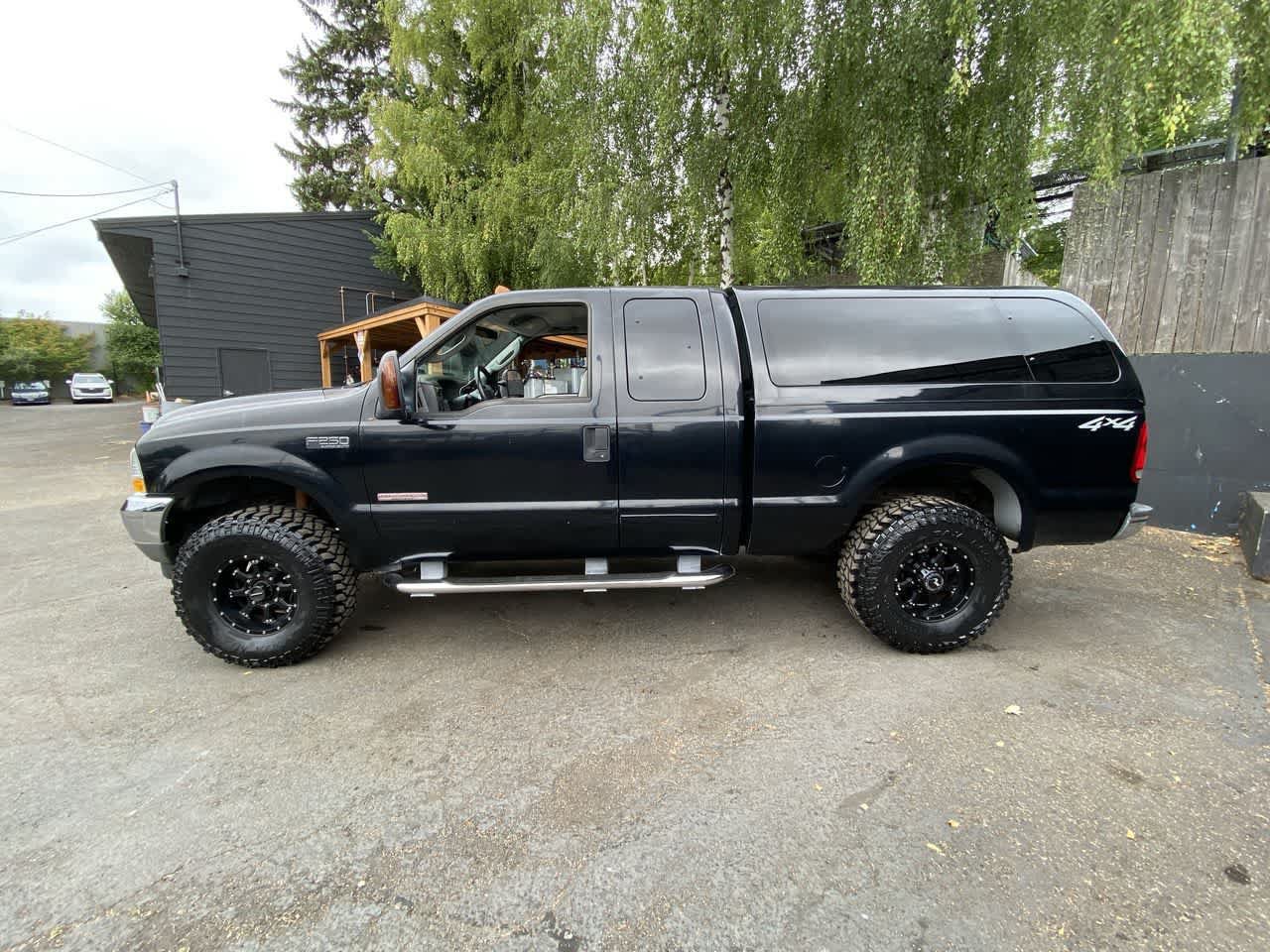 Used 2003 Ford F250 4x4 SuperCab Super Duty image 3