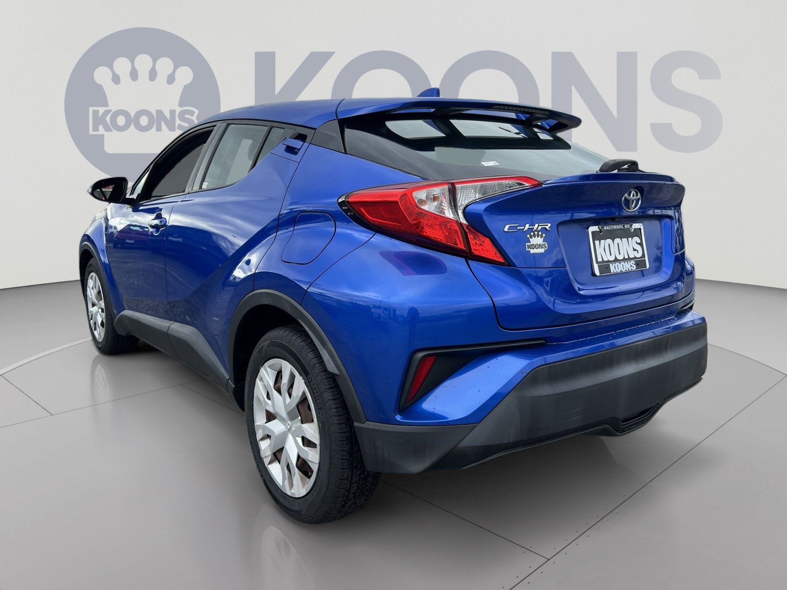 Used 2019 Toyota C-HR LE FWD image 4
