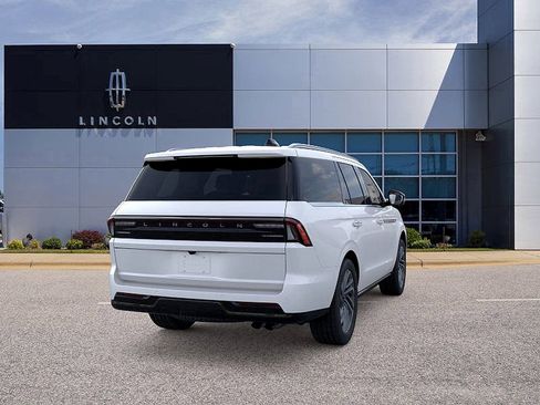 New 2026 Lincoln Navigator Reserve AWD/4WD image 8