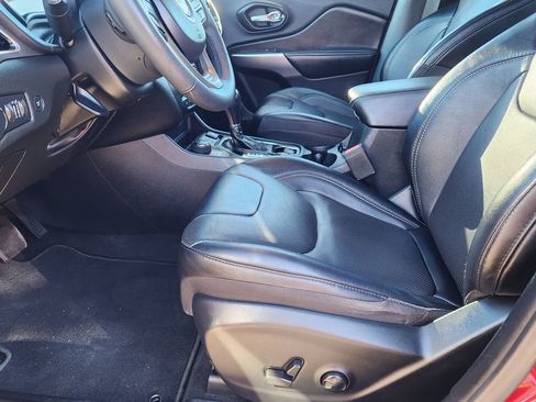 Used 2022 Jeep Cherokee Limited w/ Elite Package image 12