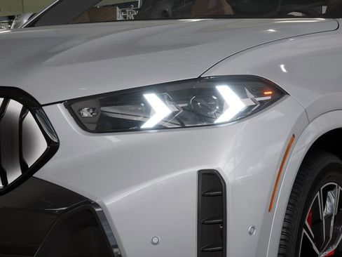 New 2026 BMW X6 xDrive40i image 31