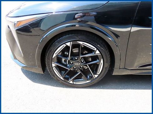 Used 2025 Kia K4 GT-Line w/ GT-Line Premium Package FWD image 4