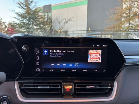 Used 2025 Chevrolet TrailBlazer LT image 21