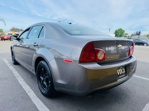 Used 2011 Chevrolet Malibu LS FWD image 6