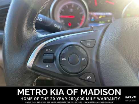 Used 2018 Buick Regal Preferred w/ Sights and Sounds Package image 17