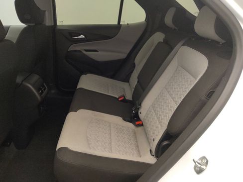 Used 2024 Chevrolet Equinox LS FWD image 18