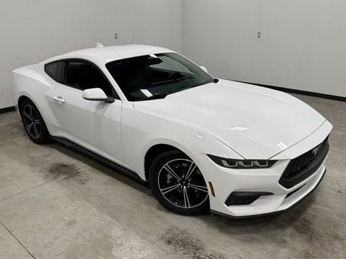 Used 2025 Ford Mustang Coupe image 34