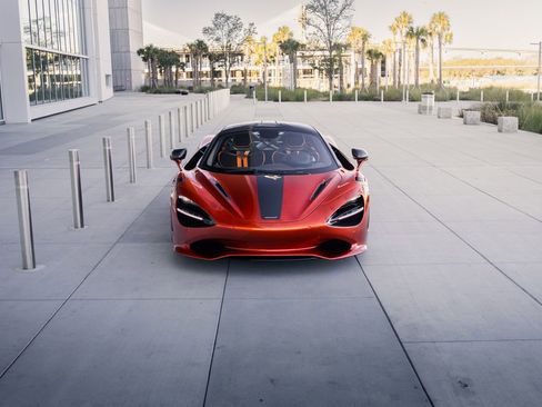 Used 2024 McLaren 750S image 22