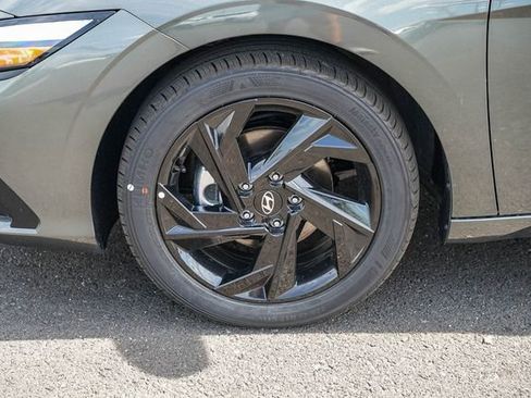 New 2026 Hyundai Elantra Sport FWD image 11