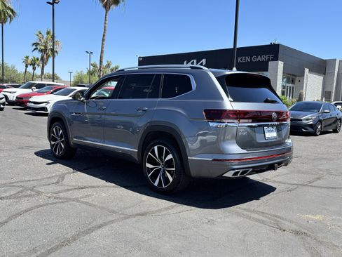 Used 2024 Volkswagen Atlas SEL Premium R-Line AWD/4WD image 3