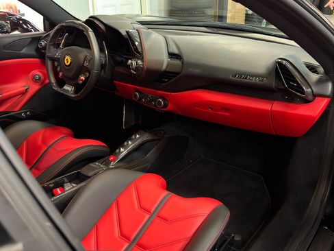 Used 2017 Ferrari 488 GTB RWD image 26