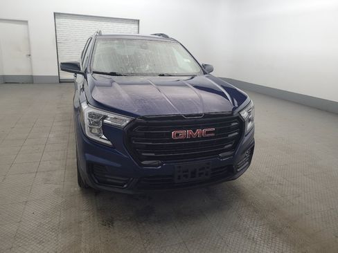 Used 2023 GMC Terrain SLE w/ Driver Convenience Package AWD/4WD image 14