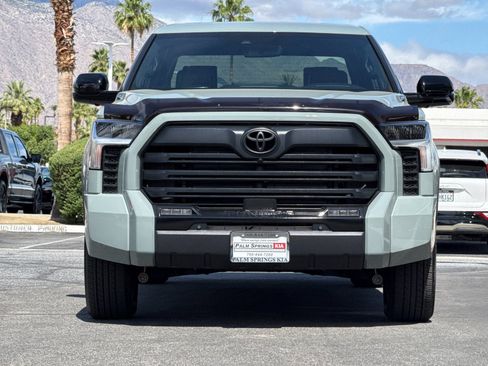 Used 2025 Toyota Tundra Limited AWD/4WD image 8