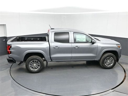 New 2026 Chevrolet Colorado LT image 40