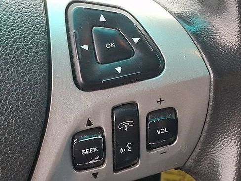 Used 2014 Ford Explorer XLT w/ Equipment Group 201A FWD image 21