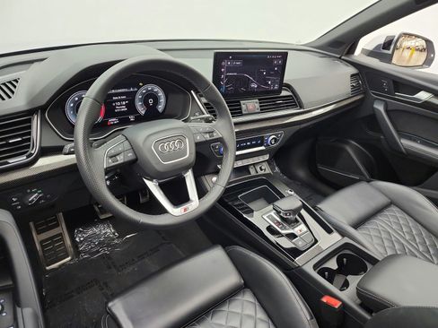 Used 2023 Audi SQ5 Premium Plus w/ Premium Plus Package AWD/4WD image 16