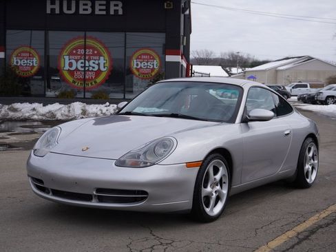 Used 2001 Porsche 911 Carrera RWD image 3