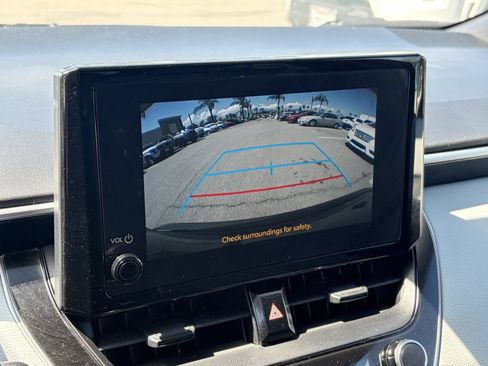 Used 2023 Toyota Corolla SE w/ SE Premium Package FWD image 10