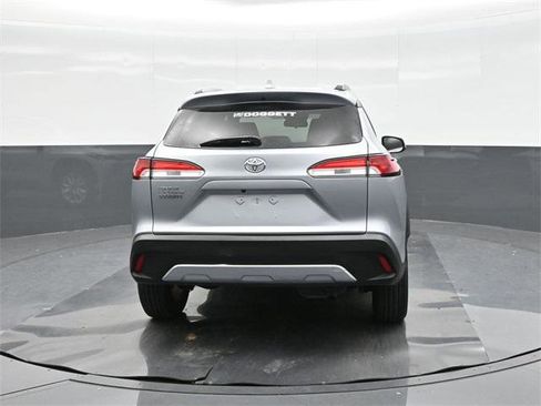 Certified 2024 Toyota Corolla Cross LE image 11