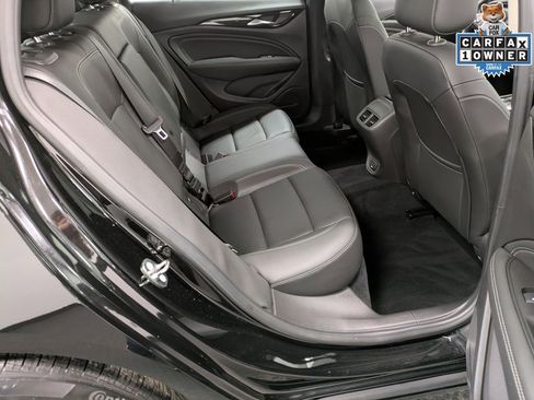 Used 2018 Buick Regal Essence w/ Driver Confidence Package #1 image 26