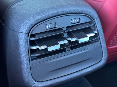 Used 2023 Maserati Ghibli Trofeo image 13