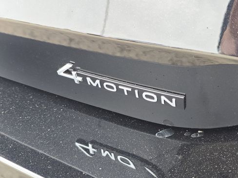 New 2026 Volkswagen Tiguan SE image 11