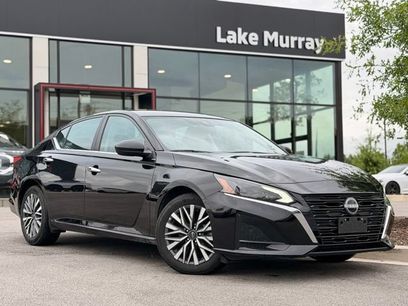 Used 2025 Nissan Altima 2.5 SV