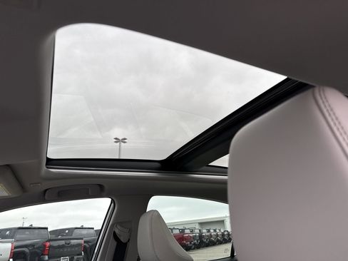 New 2025 Toyota Camry XLE image 15