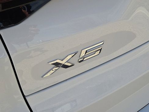 Used 2026 BMW X5 sDrive40i image 12