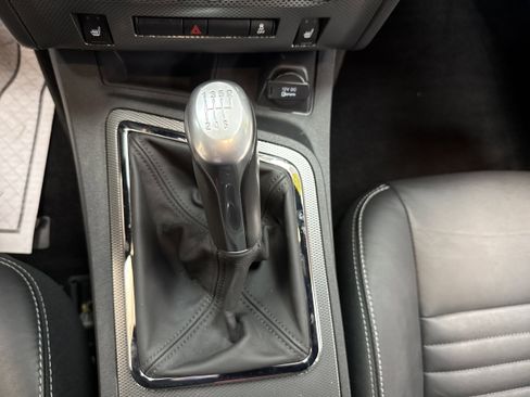 Used 2013 Dodge Challenger R/T RWD image 9