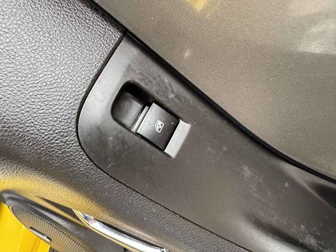 Used 2010 Chevrolet Camaro LT image 30