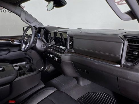 Used 2024 GMC Sierra 1500 Elevation image 37