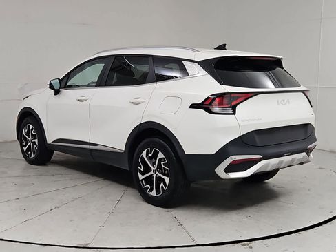 Used 2023 Kia Sportage EX AWD/4WD image 4