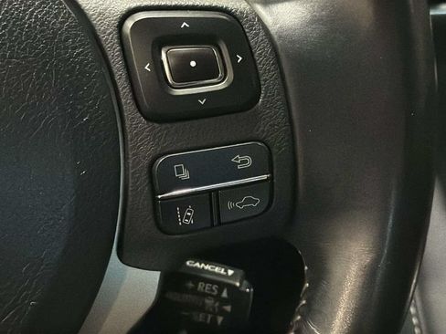 Used 2019 Lexus IS 300 RWD image 20