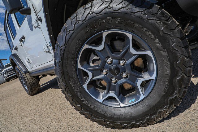Used 2023 Jeep Wrangler Unlimited Rubicon 4xe AWD/4WD image 2