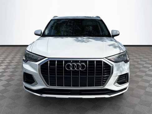 Used 2020 Audi Q3 2.0T Premium w/ Convenience Package AWD/4WD image 2