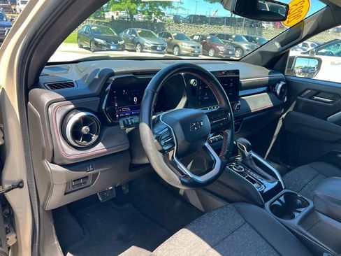 Used 2023 Chevrolet Colorado Z71 w/ Z71 Convenience Package 2 AWD/4WD image 18