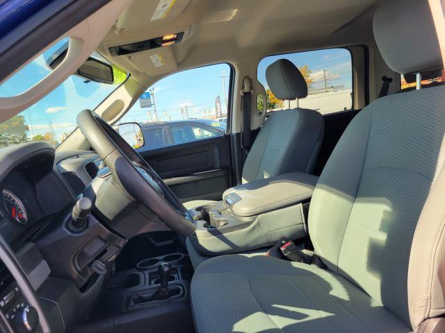 Used 2016 RAM 2500 Tradesman w/ Chrome Appearance Group AWD/4WD image 8