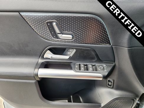 Certified 2025 Mercedes-Benz GLA 250 image 24