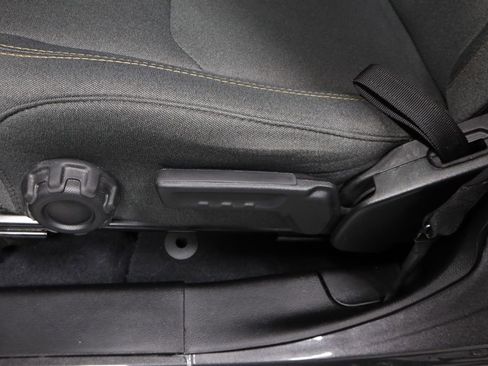 Used 2024 Jeep Wrangler Unlimited image 24